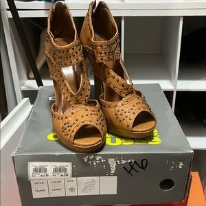 Charlotte Russe Tan Studded Cutout Peep-Toe Platform Heels